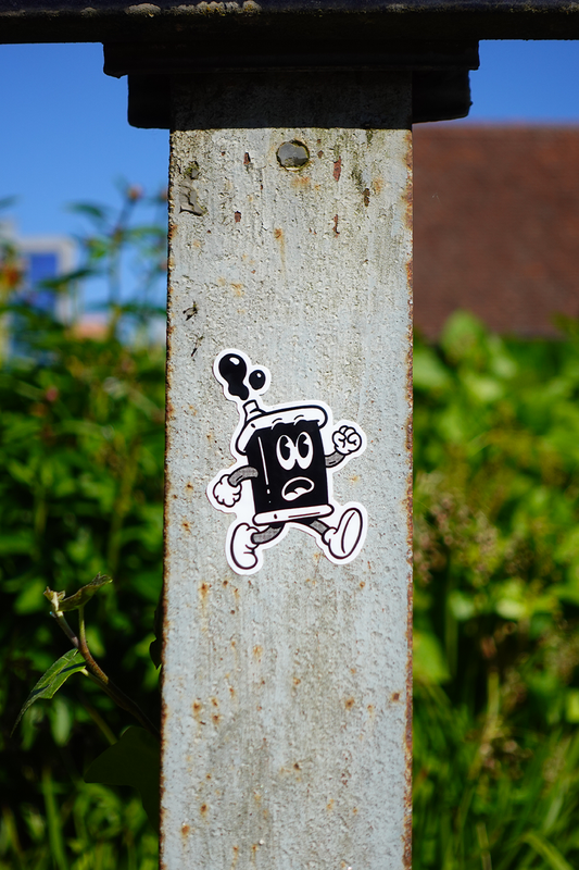Sticker Biddy